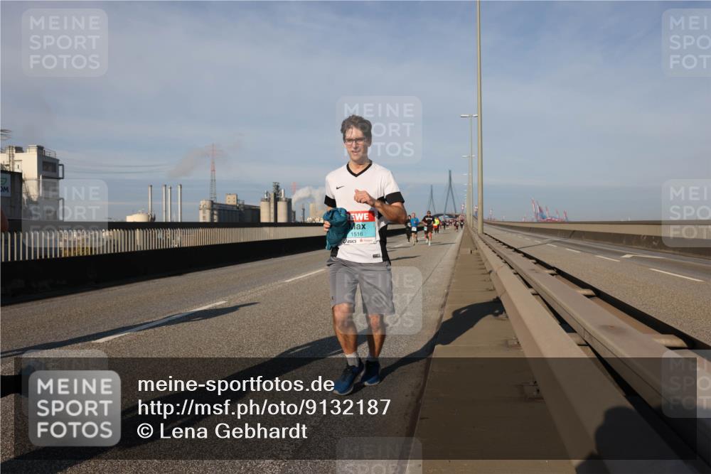 03.10.2025 - Köhlbrandbrückenlauf Lena Gebhardt http://msf.ph/oto/9132187 03.10.2025 09:50:21 Position 2 1516 meine-sportfotos.de