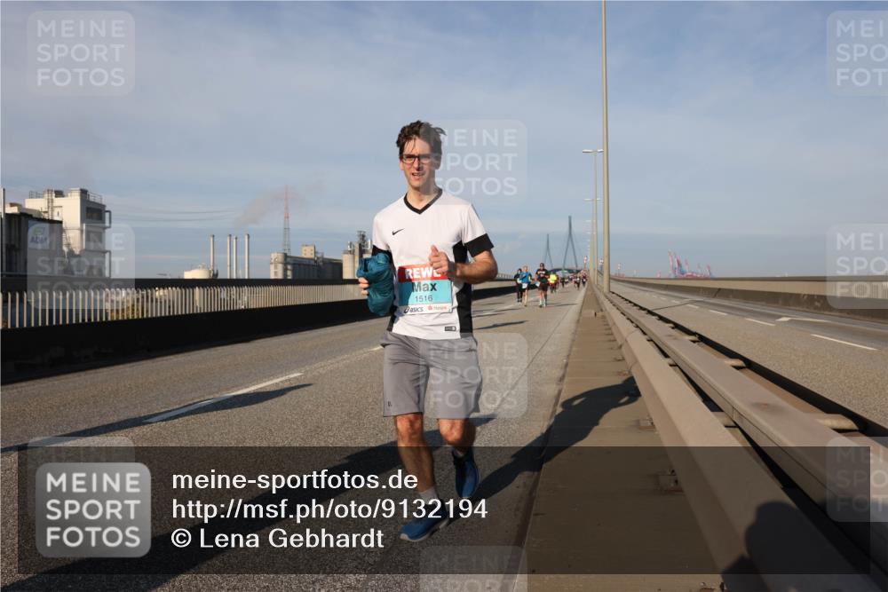 03.10.2025 - Köhlbrandbrückenlauf Lena Gebhardt http://msf.ph/oto/9132194 03.10.2025 09:50:21 Position 2 1516 meine-sportfotos.de