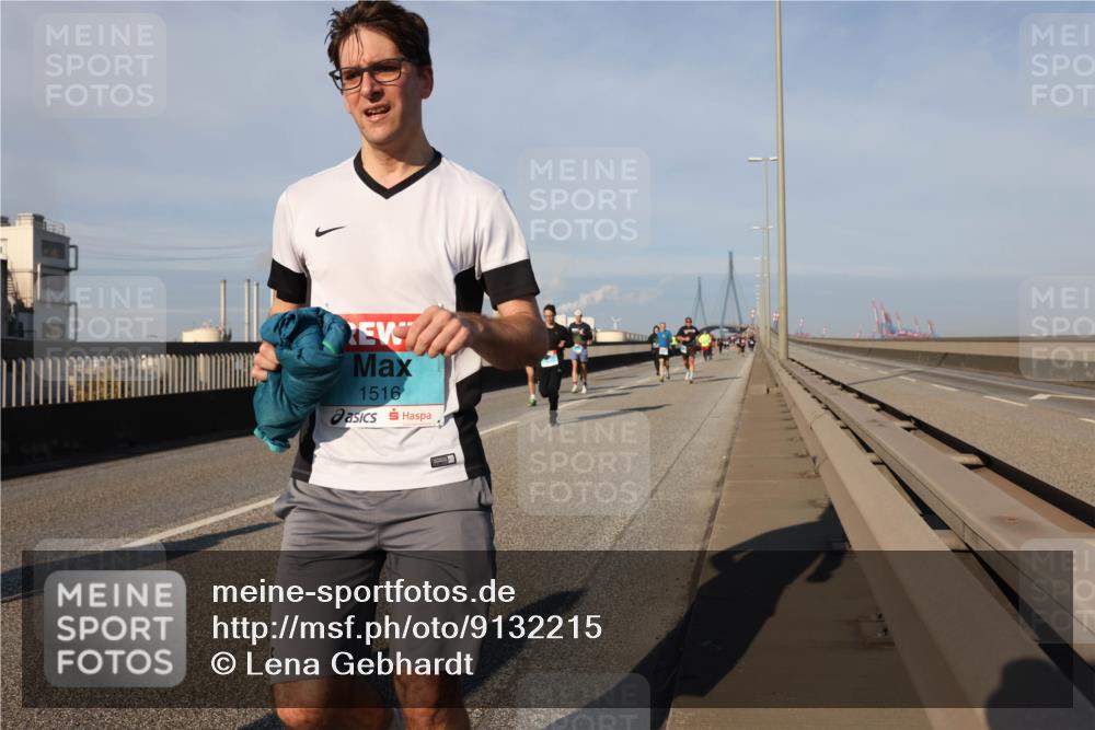 03.10.2025 - Köhlbrandbrückenlauf Lena Gebhardt http://msf.ph/oto/9132215 03.10.2025 09:50:21 Position 2 1516 meine-sportfotos.de