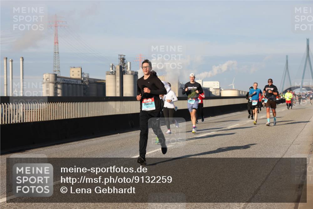 03.10.2025 - Köhlbrandbrückenlauf Lena Gebhardt http://msf.ph/oto/9132259 03.10.2025 09:50:22 Position 2 3411 meine-sportfotos.de