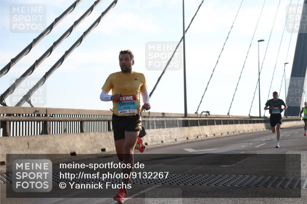 03.10.2025 - Köhlbrandbrückenlauf Yannick Fuchs http://msf.ph/oto/9132267 03.10.2025 08:17:43 Position 1 3590 meine-sportfotos.de