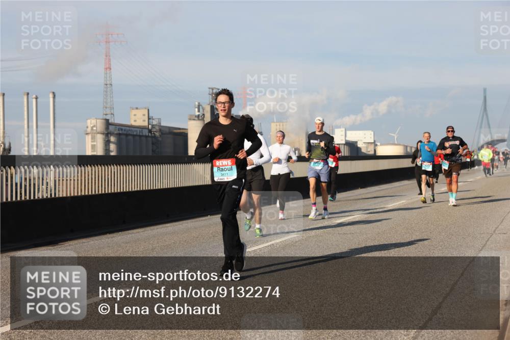 03.10.2025 - Köhlbrandbrückenlauf Lena Gebhardt http://msf.ph/oto/9132274 03.10.2025 09:50:23 Position 2 3411, 10, 3 meine-sportfotos.de