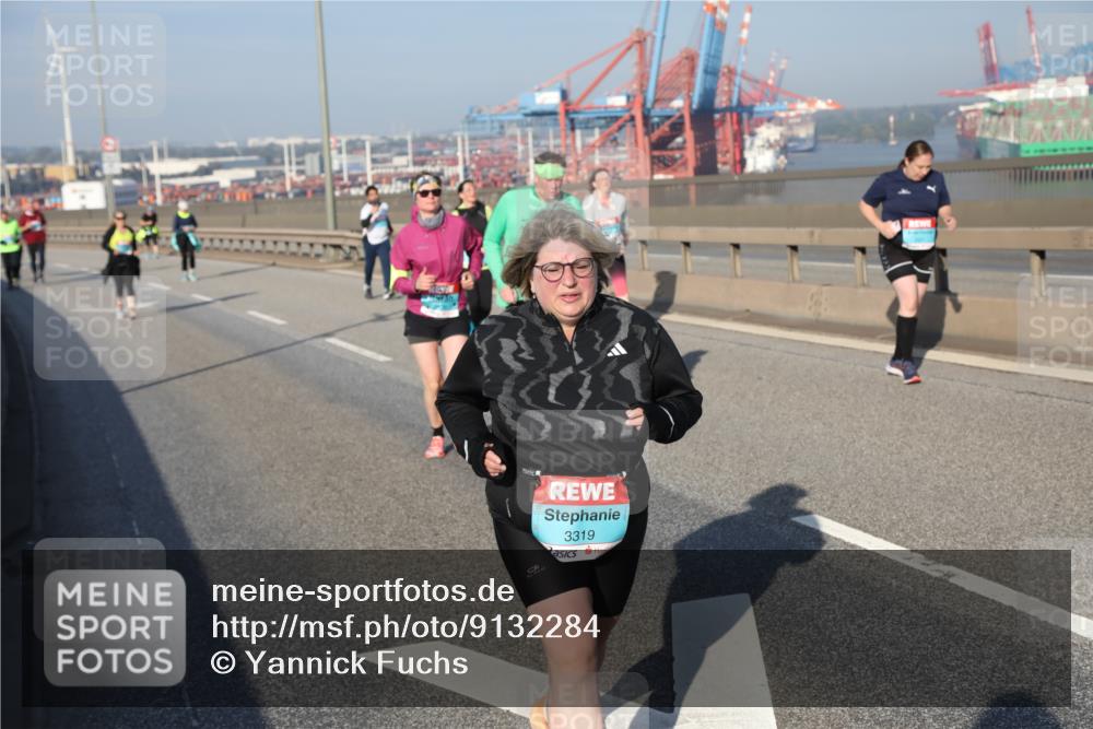 03.10.2025 - Köhlbrandbrückenlauf Yannick Fuchs http://msf.ph/oto/9132284 03.10.2025 09:04:16 Position 2 3319 meine-sportfotos.de