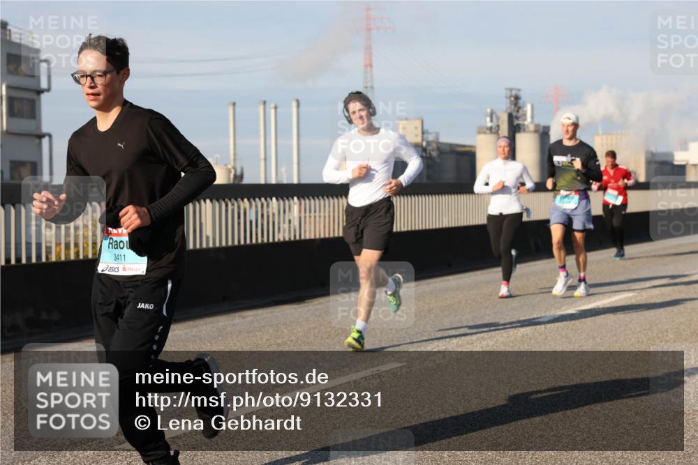 03.10.2025 - Köhlbrandbrückenlauf Lena Gebhardt http://msf.ph/oto/9132331 03.10.2025 09:50:24 Position 2 3411 meine-sportfotos.de