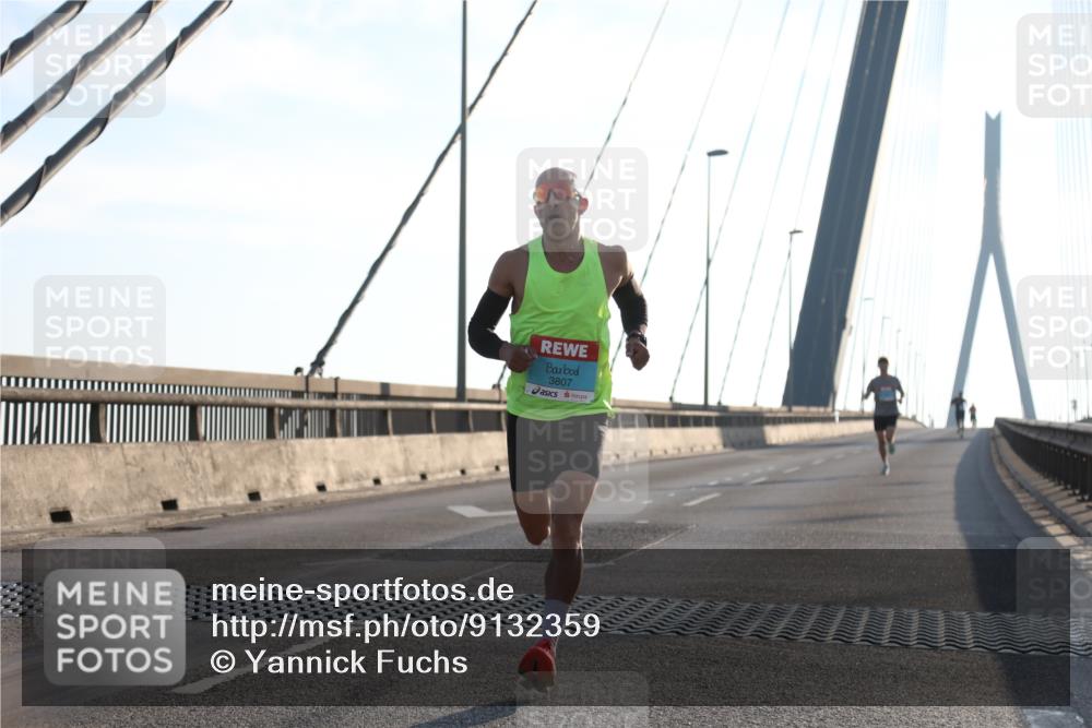 03.10.2025 - Köhlbrandbrückenlauf Yannick Fuchs http://msf.ph/oto/9132359 03.10.2025 08:17:48 Position 1 3807 meine-sportfotos.de