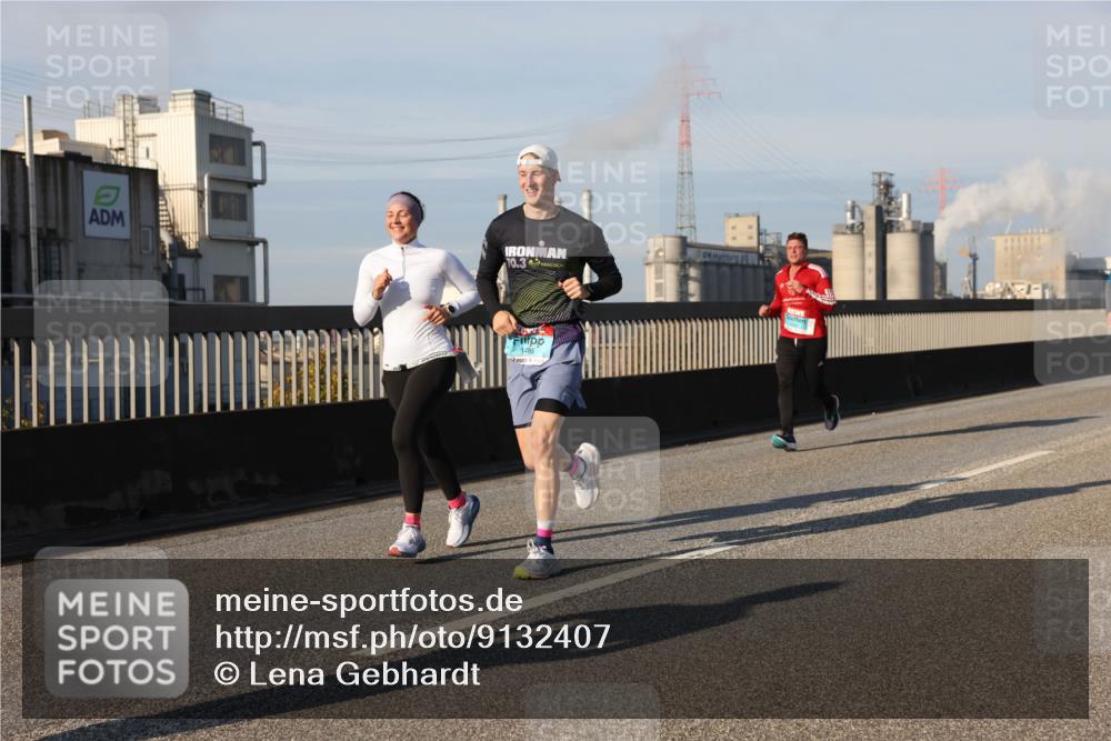 03.10.2025 - Köhlbrandbrückenlauf Lena Gebhardt http://msf.ph/oto/9132407 03.10.2025 09:50:26 Position 2 10, 3, 1486 meine-sportfotos.de