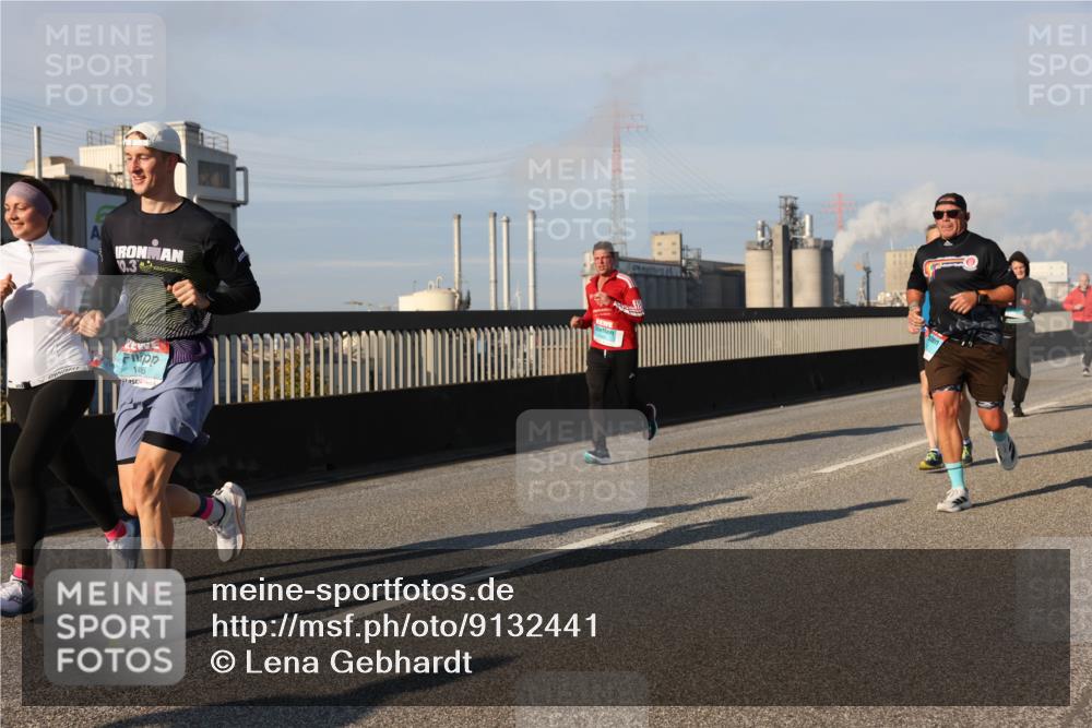 03.10.2025 - Köhlbrandbrückenlauf Lena Gebhardt http://msf.ph/oto/9132441 03.10.2025 09:50:27 Position 2 0, 3, 145 meine-sportfotos.de