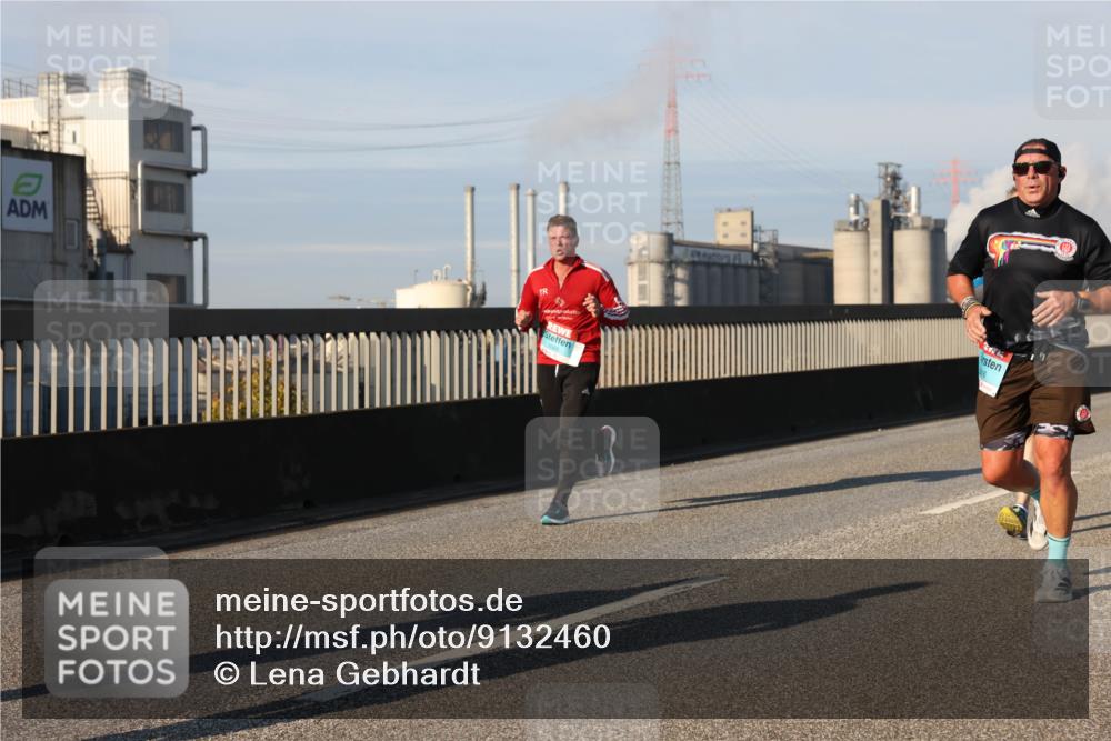 03.10.2025 - Köhlbrandbrückenlauf Lena Gebhardt http://msf.ph/oto/9132460 03.10.2025 09:50:27 Position 2  meine-sportfotos.de
