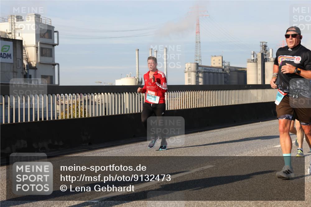 03.10.2025 - Köhlbrandbrückenlauf Lena Gebhardt http://msf.ph/oto/9132473 03.10.2025 09:50:27 Position 2  meine-sportfotos.de