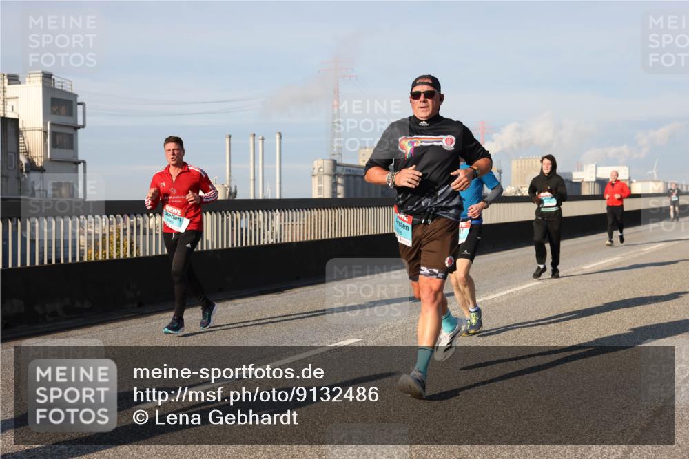 03.10.2025 - Köhlbrandbrückenlauf Lena Gebhardt http://msf.ph/oto/9132486 03.10.2025 09:50:28 Position 2  meine-sportfotos.de