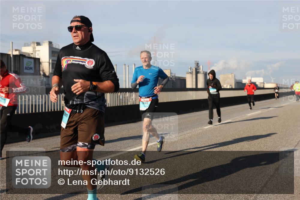 03.10.2025 - Köhlbrandbrückenlauf Lena Gebhardt http://msf.ph/oto/9132526 03.10.2025 09:50:29 Position 2 1910, 1319 meine-sportfotos.de