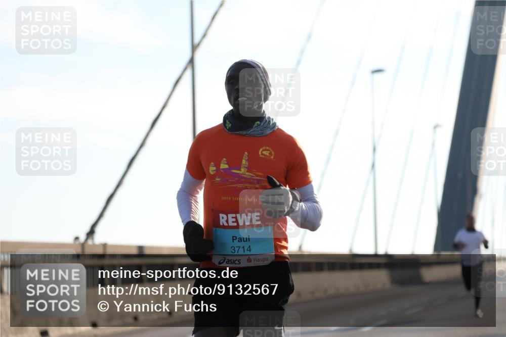 03.10.2025 - Köhlbrandbrückenlauf Yannick Fuchs http://msf.ph/oto/9132567 03.10.2025 08:18:11 Position 1 3714 meine-sportfotos.de