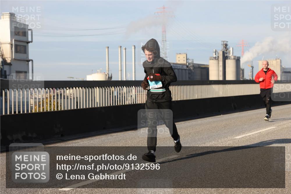 03.10.2025 - Köhlbrandbrückenlauf Lena Gebhardt http://msf.ph/oto/9132596 03.10.2025 09:50:30 Position 2 1673 meine-sportfotos.de