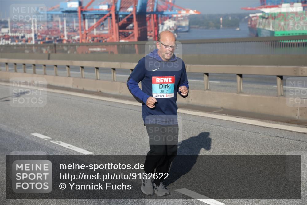 03.10.2025 - Köhlbrandbrückenlauf Yannick Fuchs http://msf.ph/oto/9132622 03.10.2025 09:04:50 Position 2 3517 meine-sportfotos.de