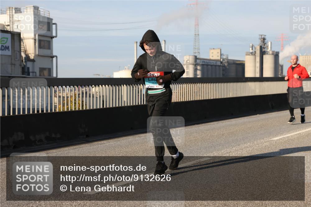 03.10.2025 - Köhlbrandbrückenlauf Lena Gebhardt http://msf.ph/oto/9132626 03.10.2025 09:50:31 Position 2 1673 meine-sportfotos.de