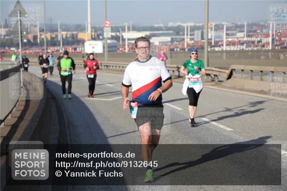 03.10.2025 - Köhlbrandbrückenlauf Yannick Fuchs http://msf.ph/oto/9132645 03.10.2025 09:04:56 Position 2  meine-sportfotos.de