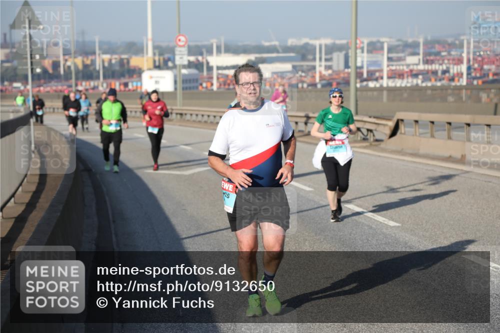 03.10.2025 - Köhlbrandbrückenlauf Yannick Fuchs http://msf.ph/oto/9132650 03.10.2025 09:04:56 Position 2  meine-sportfotos.de