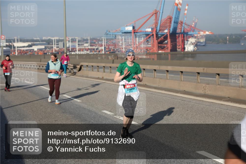 03.10.2025 - Köhlbrandbrückenlauf Yannick Fuchs http://msf.ph/oto/9132690 03.10.2025 09:05:00 Position 2 8258 meine-sportfotos.de