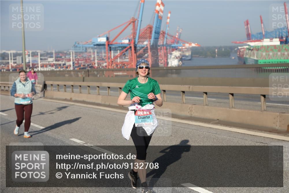 03.10.2025 - Köhlbrandbrückenlauf Yannick Fuchs http://msf.ph/oto/9132708 03.10.2025 09:05:01 Position 2 3258 meine-sportfotos.de