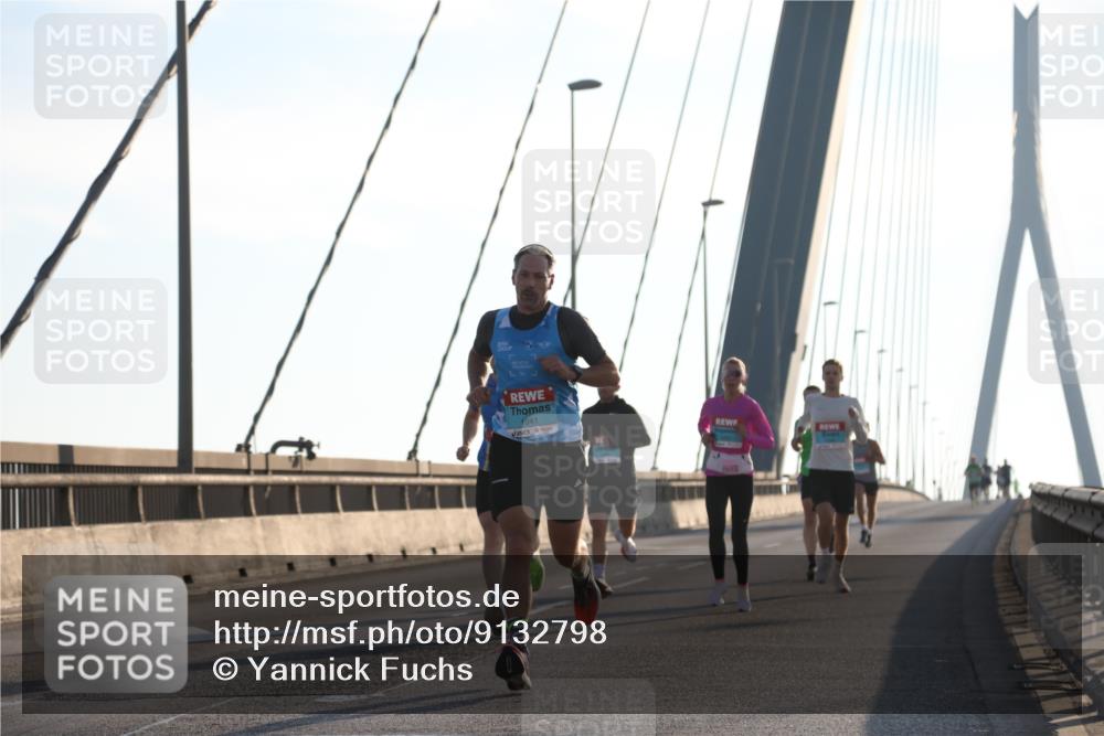 03.10.2025 - Köhlbrandbrückenlauf Yannick Fuchs http://msf.ph/oto/9132798 03.10.2025 08:19:20 Position 1 1041 meine-sportfotos.de
