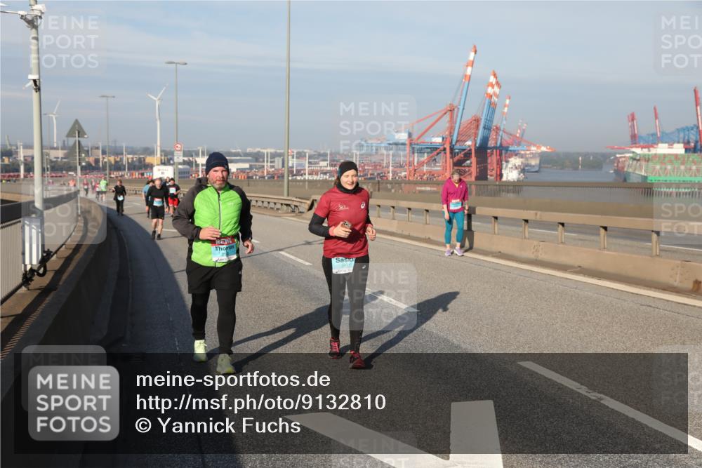 03.10.2025 - Köhlbrandbrückenlauf Yannick Fuchs http://msf.ph/oto/9132810 03.10.2025 09:05:09 Position 2 25, 2517 meine-sportfotos.de