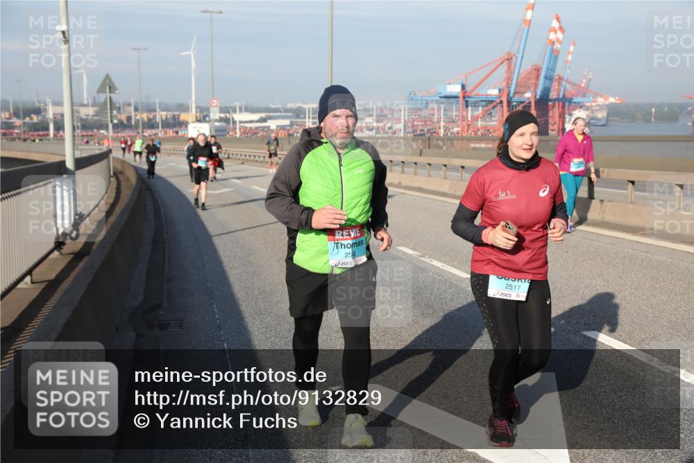 03.10.2025 - Köhlbrandbrückenlauf Yannick Fuchs http://msf.ph/oto/9132829 03.10.2025 09:05:10 Position 2 255, 2517 meine-sportfotos.de