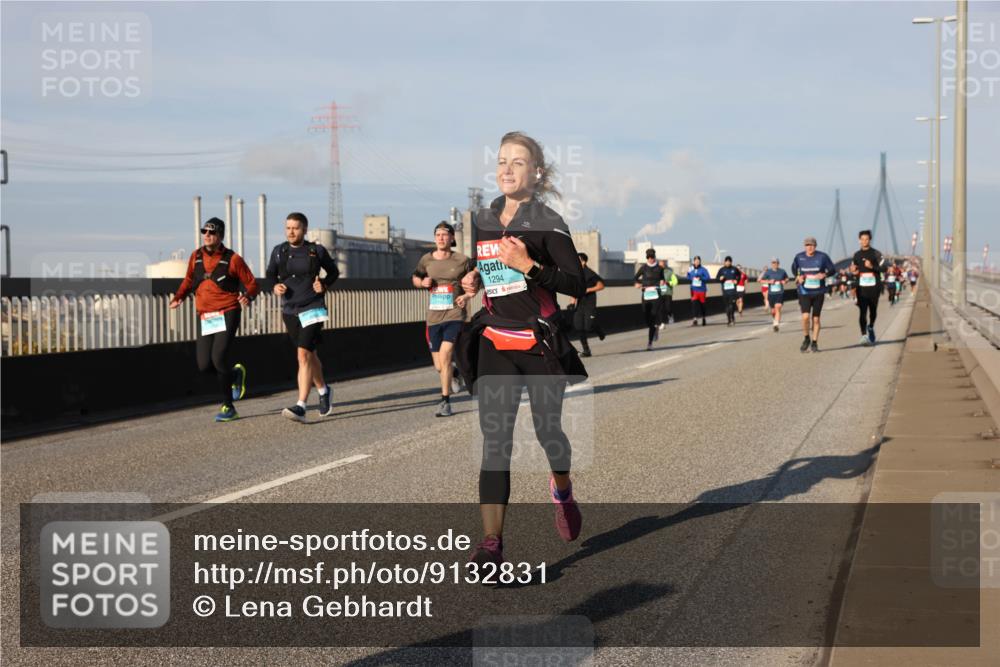 03.10.2025 - Köhlbrandbrückenlauf Lena Gebhardt http://msf.ph/oto/9132831 03.10.2025 09:50:43 Position 2 1294 meine-sportfotos.de