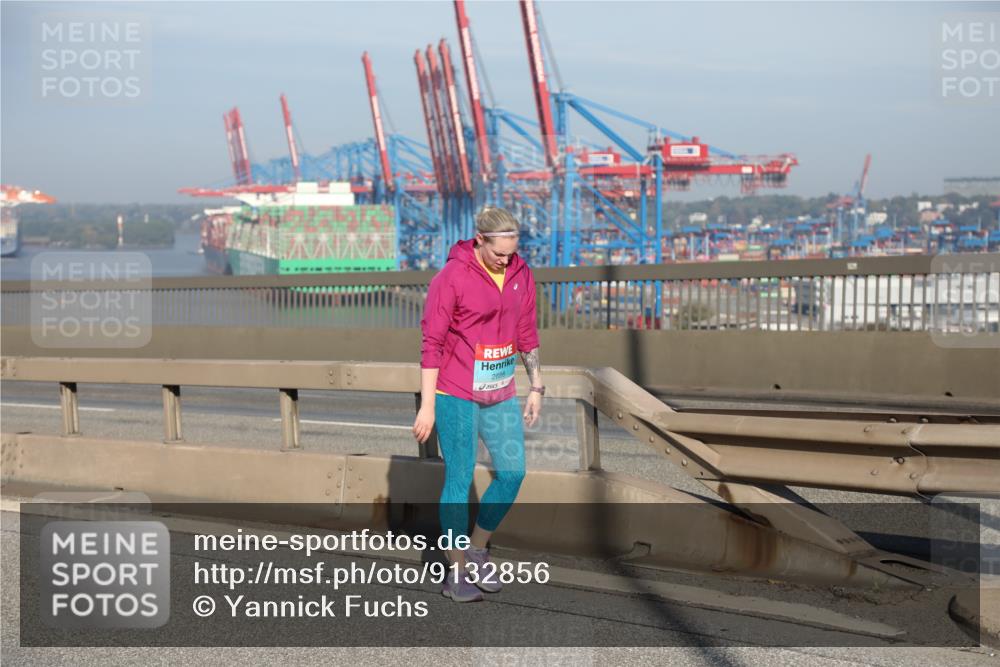 03.10.2025 - Köhlbrandbrückenlauf Yannick Fuchs http://msf.ph/oto/9132856 03.10.2025 09:05:13 Position 2 2666 meine-sportfotos.de