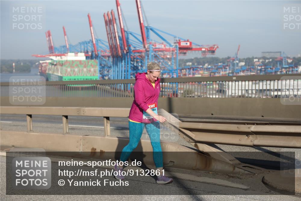 03.10.2025 - Köhlbrandbrückenlauf Yannick Fuchs http://msf.ph/oto/9132861 03.10.2025 09:05:14 Position 2  meine-sportfotos.de
