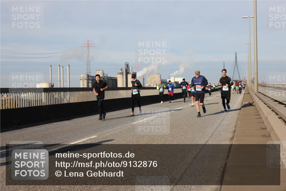 03.10.2025 - Köhlbrandbrückenlauf Lena Gebhardt http://msf.ph/oto/9132876 03.10.2025 09:50:46 Position 2  meine-sportfotos.de