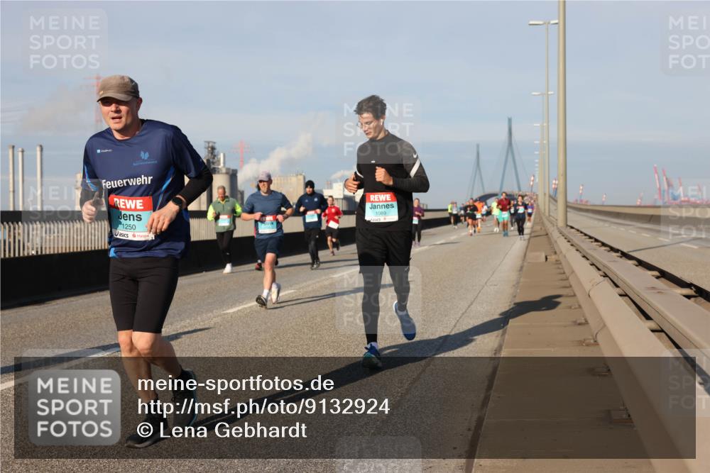 03.10.2025 - Köhlbrandbrückenlauf Lena Gebhardt http://msf.ph/oto/9132924 03.10.2025 09:50:48 Position 2 1250, 1089 meine-sportfotos.de