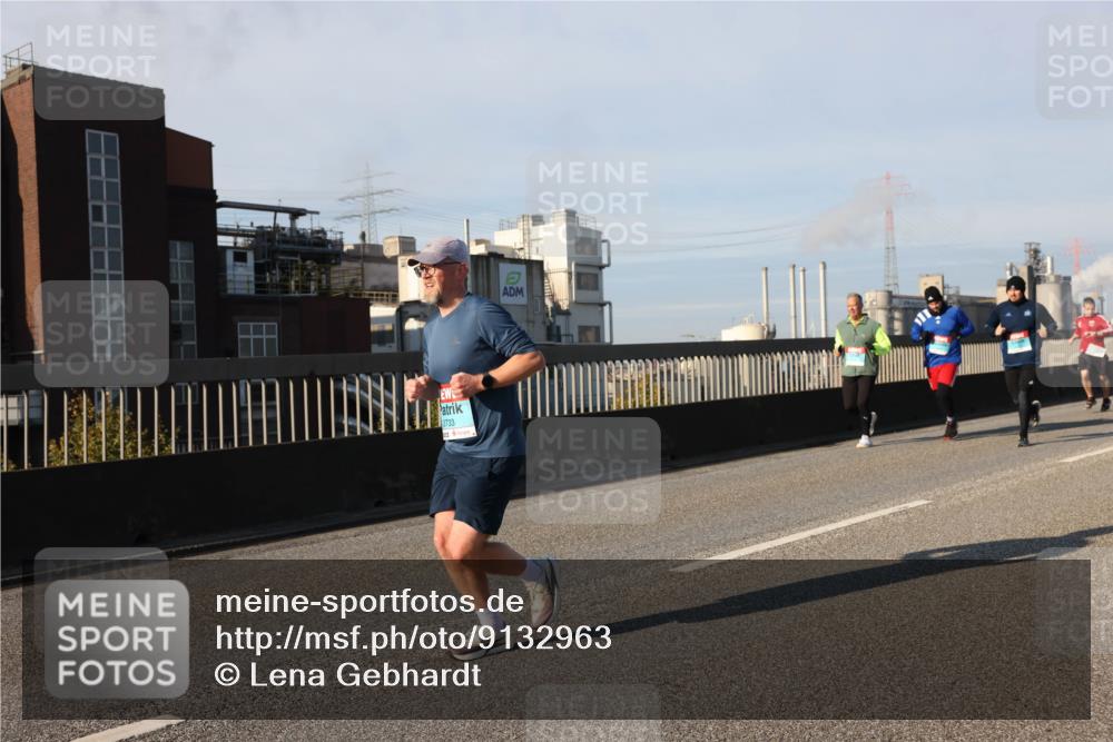 03.10.2025 - Köhlbrandbrückenlauf Lena Gebhardt http://msf.ph/oto/9132963 03.10.2025 09:50:51 Position 2 2733 meine-sportfotos.de
