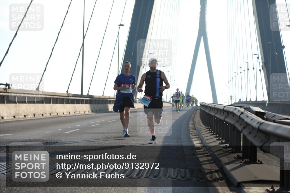 03.10.2025 - Köhlbrandbrückenlauf Yannick Fuchs http://msf.ph/oto/9132972 03.10.2025 08:19:43 Position 1  meine-sportfotos.de