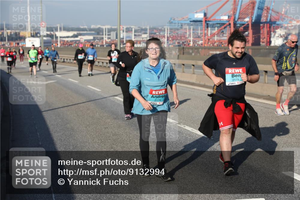 03.10.2025 - Köhlbrandbrückenlauf Yannick Fuchs http://msf.ph/oto/9132994 03.10.2025 09:05:26 Position 2 2178, 2179, 8 meine-sportfotos.de