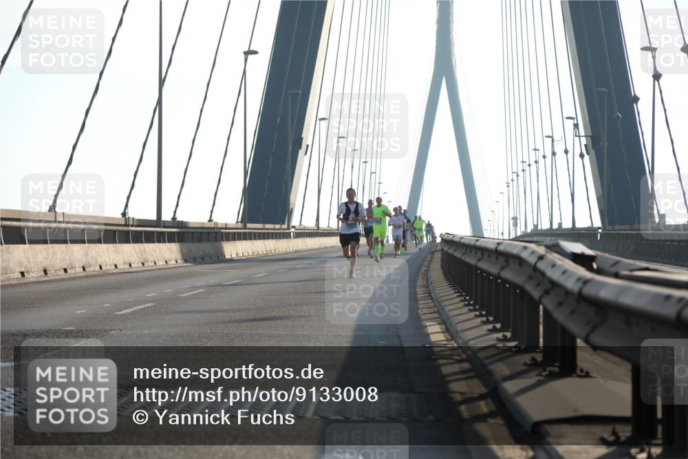 03.10.2025 - Köhlbrandbrückenlauf Yannick Fuchs http://msf.ph/oto/9133008 03.10.2025 08:19:48 Position 1  meine-sportfotos.de