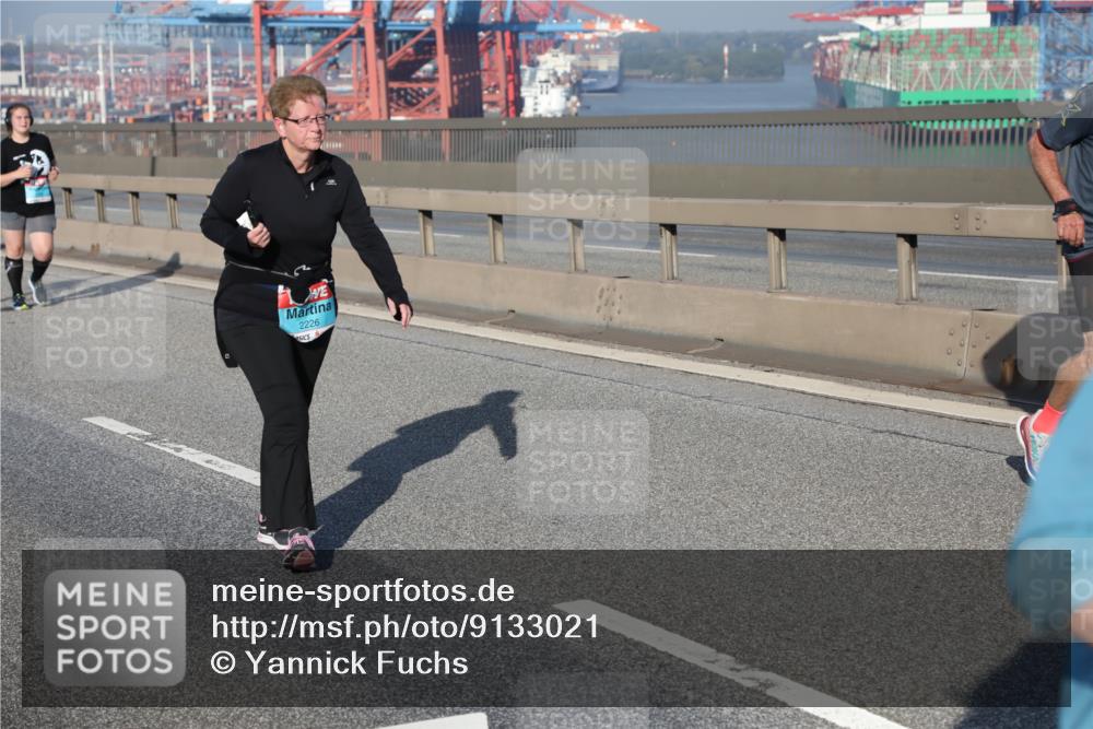 03.10.2025 - Köhlbrandbrückenlauf Yannick Fuchs http://msf.ph/oto/9133021 03.10.2025 09:05:28 Position 2 2226 meine-sportfotos.de