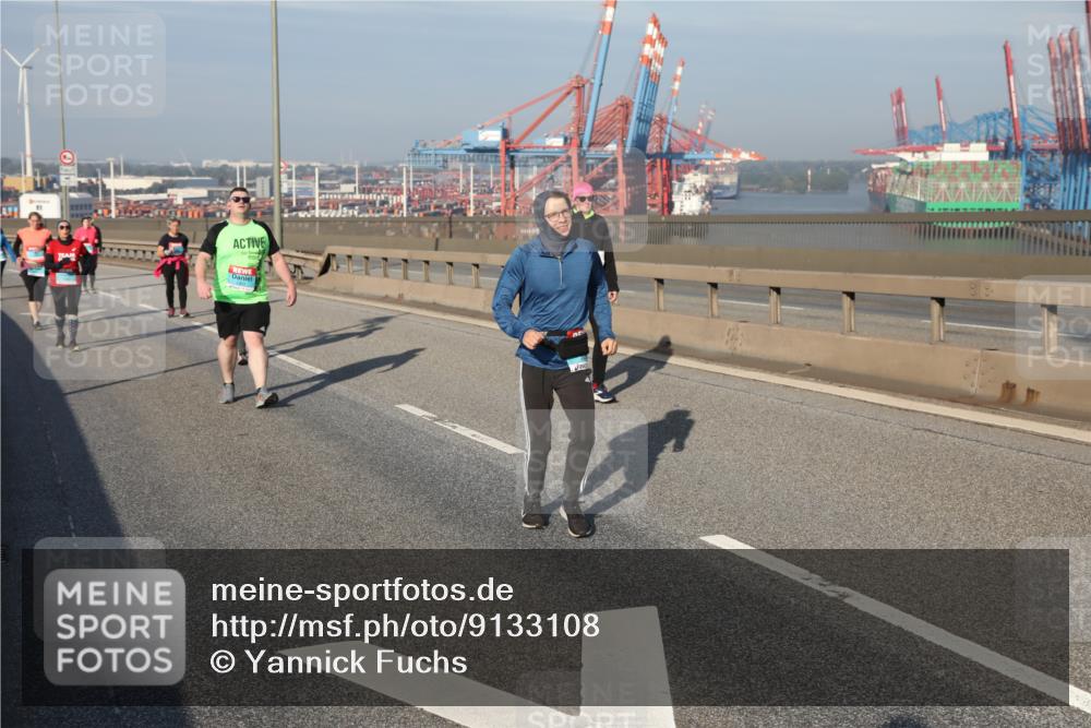 03.10.2025 - Köhlbrandbrückenlauf Yannick Fuchs http://msf.ph/oto/9133108 03.10.2025 09:05:38 Position 2  meine-sportfotos.de
