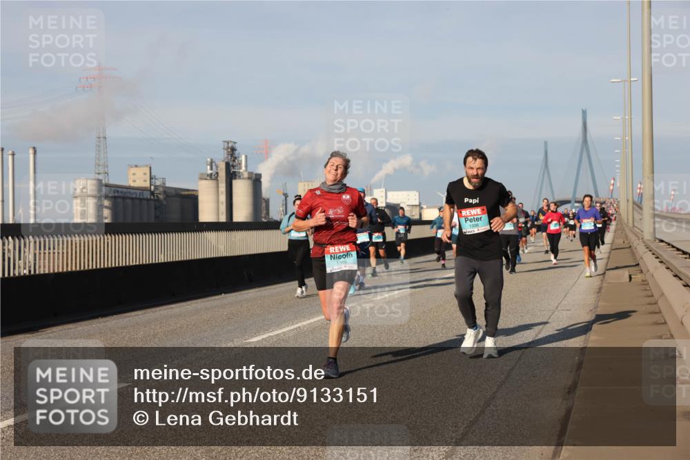 03.10.2025 - Köhlbrandbrückenlauf Lena Gebhardt http://msf.ph/oto/9133151 03.10.2025 09:51:02 Position 2 1363, 1336 meine-sportfotos.de