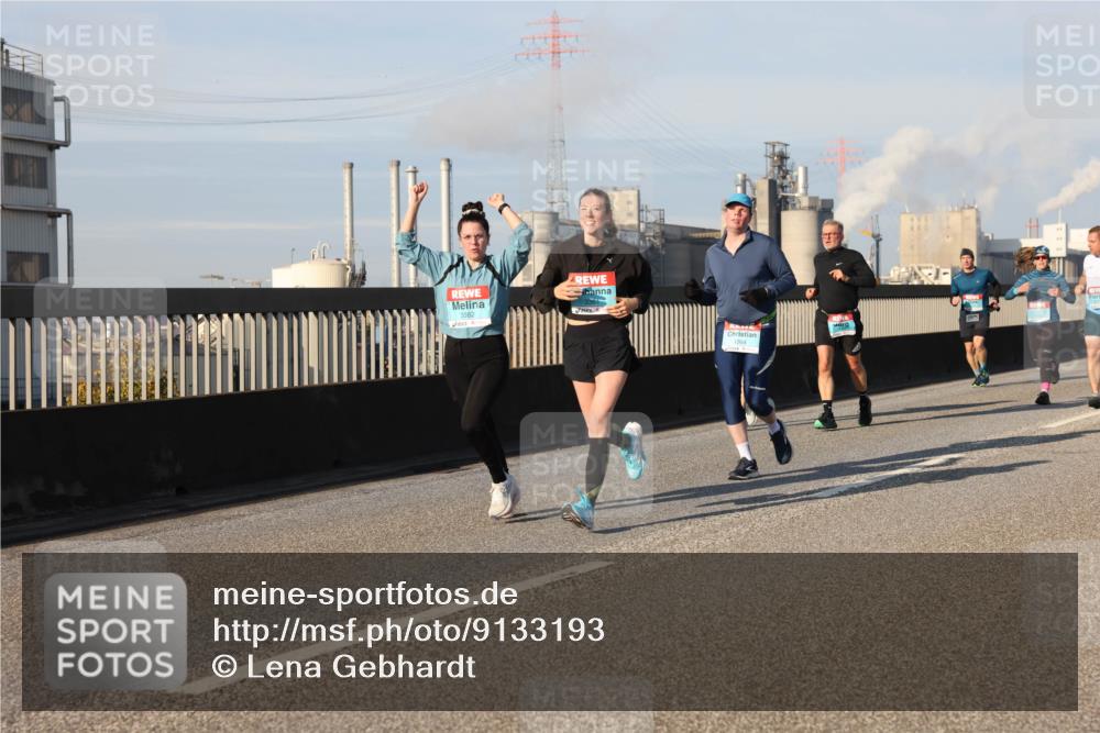 03.10.2025 - Köhlbrandbrückenlauf Lena Gebhardt http://msf.ph/oto/9133193 03.10.2025 09:51:05 Position 2 3362 meine-sportfotos.de