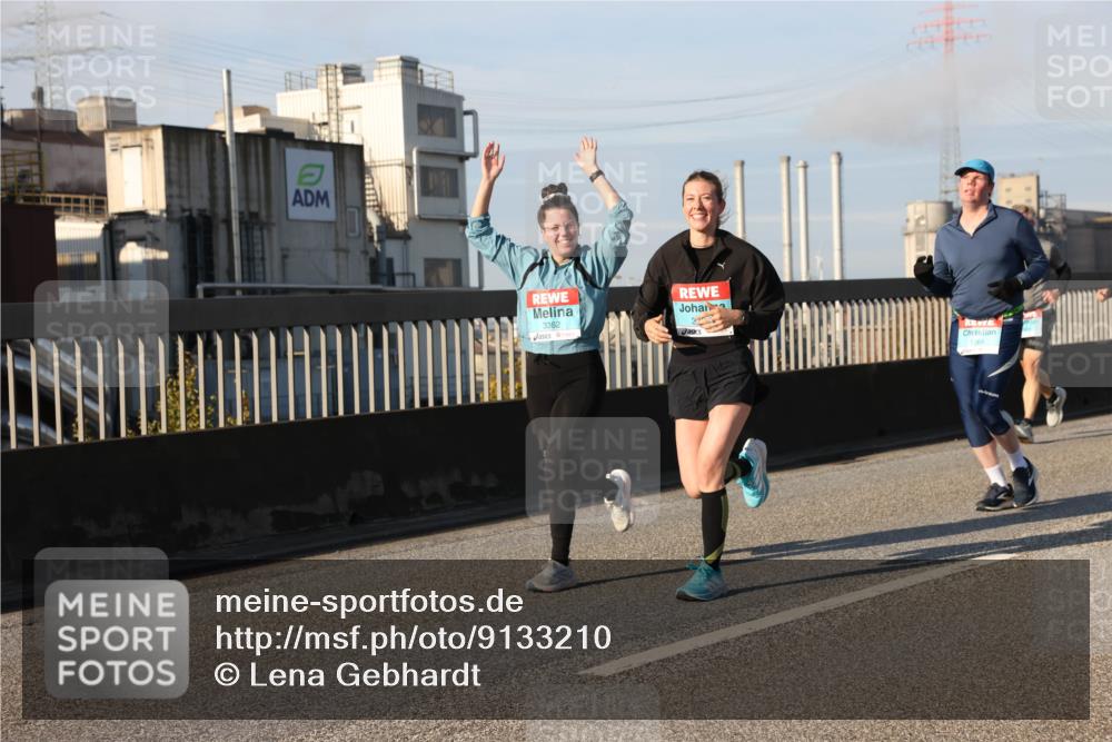 03.10.2025 - Köhlbrandbrückenlauf Lena Gebhardt http://msf.ph/oto/9133210 03.10.2025 09:51:06 Position 2 3362 meine-sportfotos.de