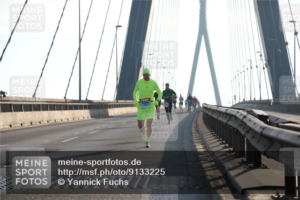 03.10.2025 - Köhlbrandbrückenlauf Yannick Fuchs http://msf.ph/oto/9133225 03.10.2025 08:20:06 Position 1  meine-sportfotos.de