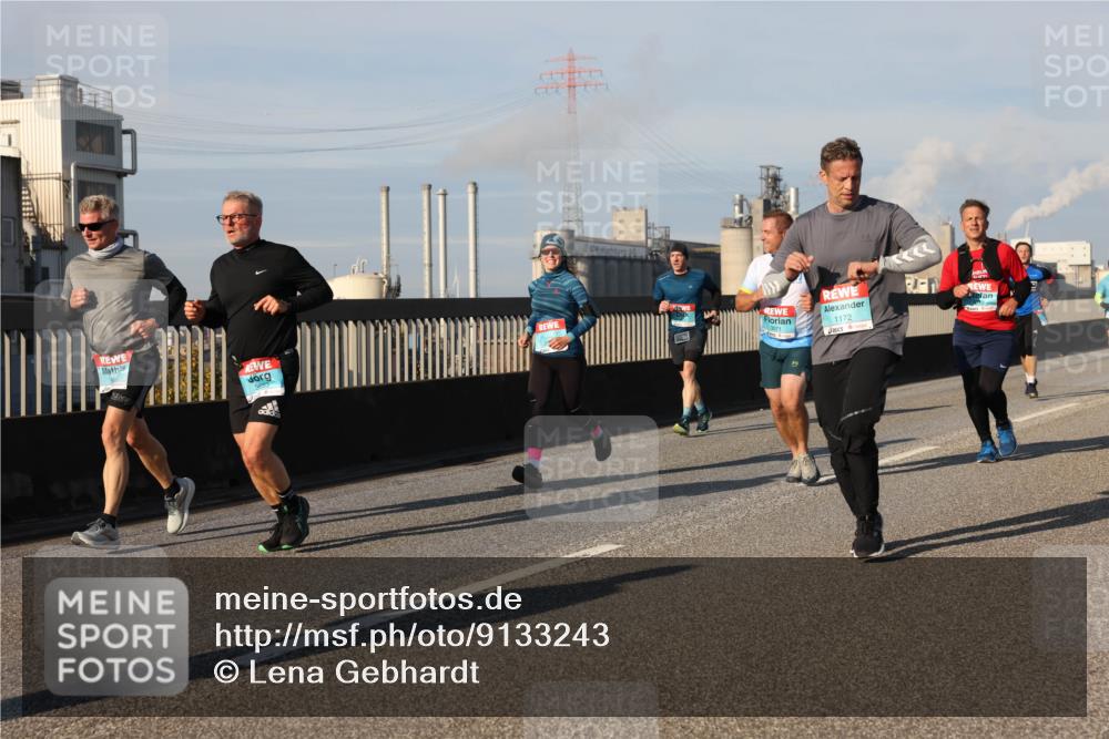 03.10.2025 - Köhlbrandbrückenlauf Lena Gebhardt http://msf.ph/oto/9133243 03.10.2025 09:51:08 Position 2 1172 meine-sportfotos.de