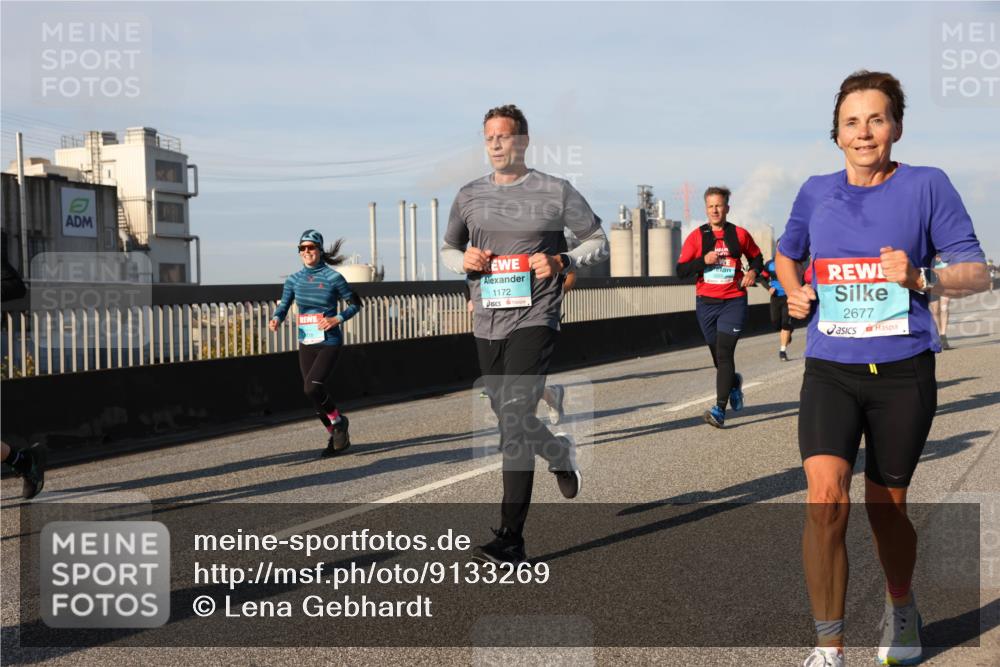 03.10.2025 - Köhlbrandbrückenlauf Lena Gebhardt http://msf.ph/oto/9133269 03.10.2025 09:51:09 Position 2 1172, 2677 meine-sportfotos.de