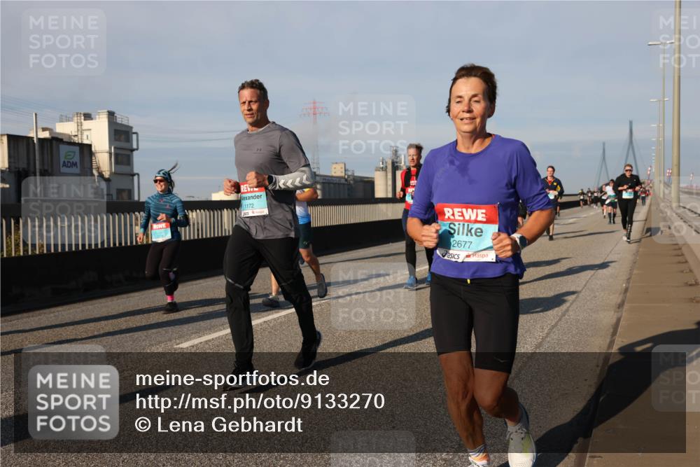 03.10.2025 - Köhlbrandbrückenlauf Lena Gebhardt http://msf.ph/oto/9133270 03.10.2025 09:51:09 Position 2 1172, 2677 meine-sportfotos.de