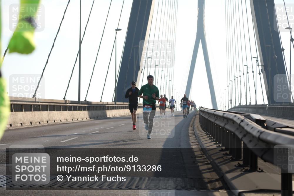 03.10.2025 - Köhlbrandbrückenlauf Yannick Fuchs http://msf.ph/oto/9133286 03.10.2025 08:20:09 Position 1  meine-sportfotos.de