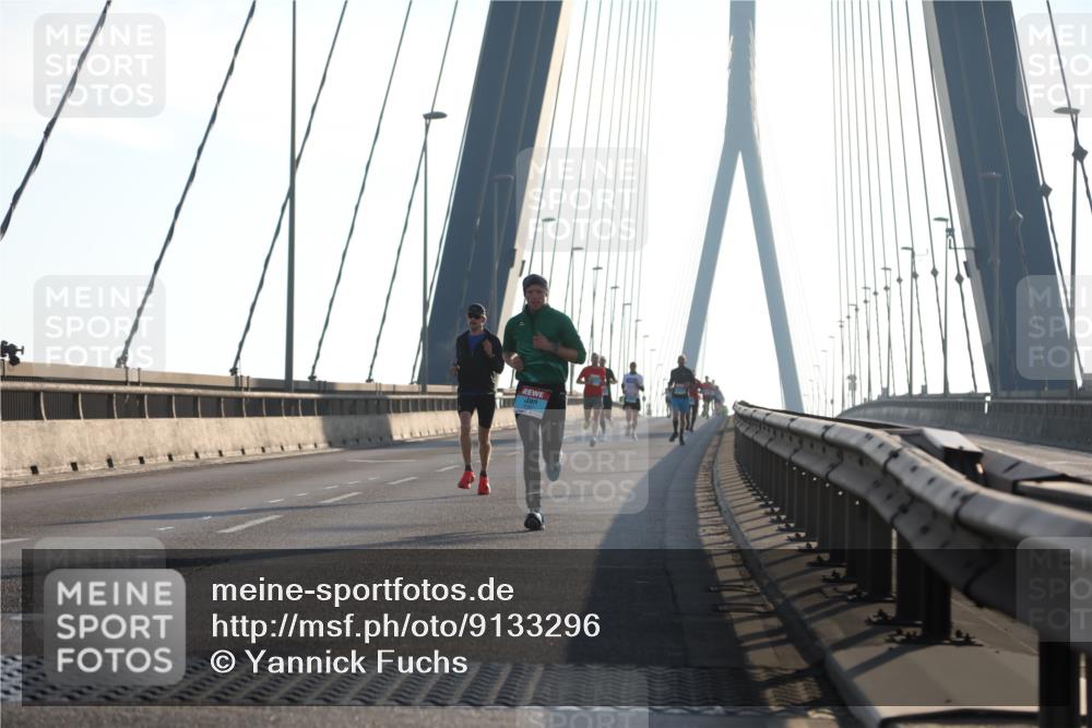 03.10.2025 - Köhlbrandbrückenlauf Yannick Fuchs http://msf.ph/oto/9133296 03.10.2025 08:20:09 Position 1  meine-sportfotos.de