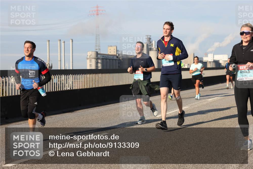 03.10.2025 - Köhlbrandbrückenlauf Lena Gebhardt http://msf.ph/oto/9133309 03.10.2025 09:51:12 Position 2 1506, 1845, 1238 meine-sportfotos.de