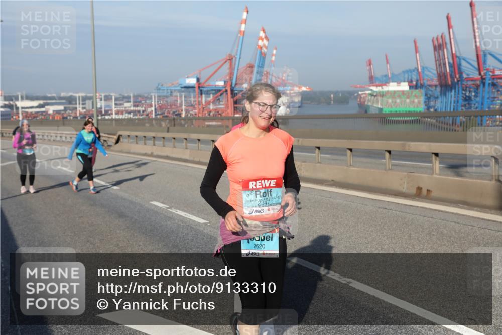 03.10.2025 - Köhlbrandbrückenlauf Yannick Fuchs http://msf.ph/oto/9133310 03.10.2025 09:05:50 Position 2 234, 2620 meine-sportfotos.de