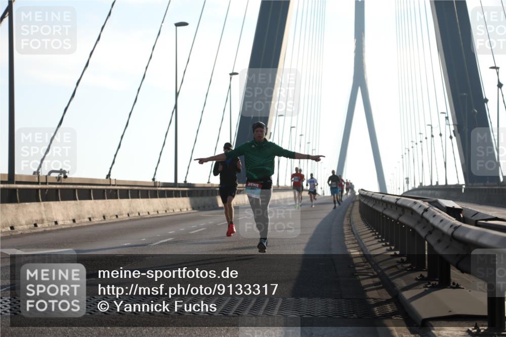 03.10.2025 - Köhlbrandbrückenlauf Yannick Fuchs http://msf.ph/oto/9133317 03.10.2025 08:20:10 Position 1  meine-sportfotos.de