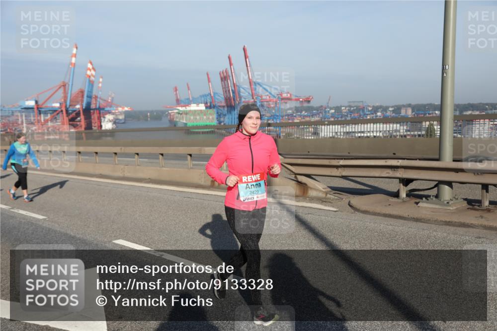 03.10.2025 - Köhlbrandbrückenlauf Yannick Fuchs http://msf.ph/oto/9133328 03.10.2025 09:05:52 Position 2 2429 meine-sportfotos.de